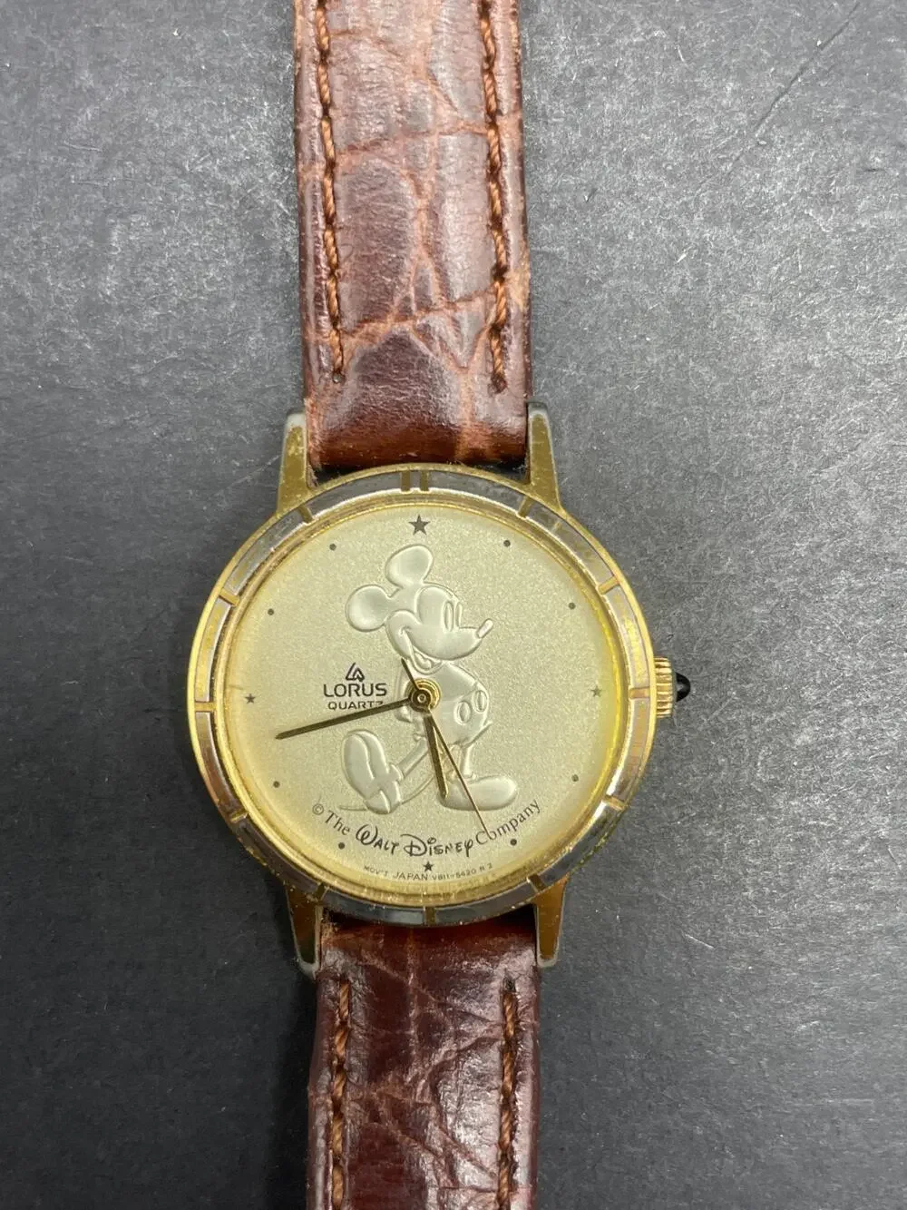 Vintage Disney Lorus Mickey Mouse Watch Gold Tone Brown Leather Band 26mm